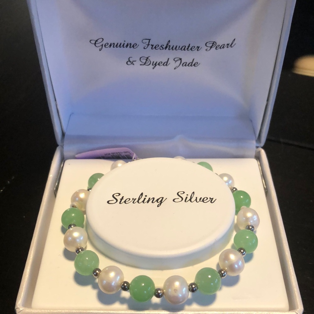 Jade and Pearl Bracelet